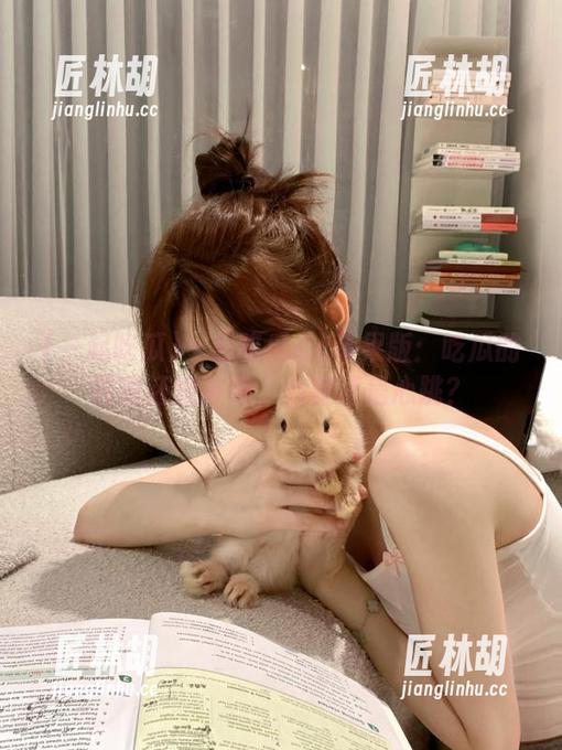 一起吃瓜.cc苹果版：吃瓜的同时还能冲浪，心塞还是心跳？