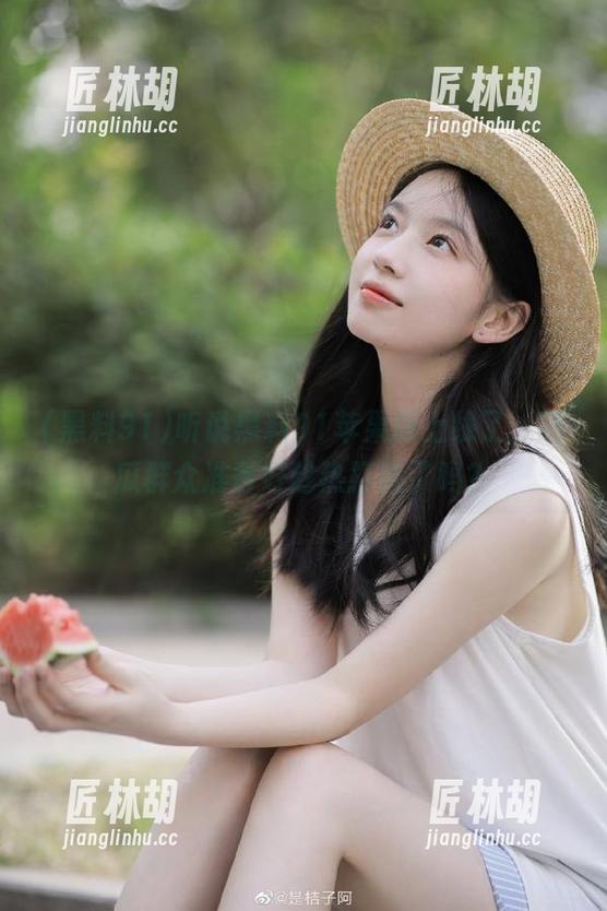 黑料91 听说黑料91苹果版上线了,吃瓜群众准备好趁热打铁了吗?