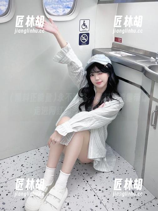 永不迷路，黑料正能量带你走进网红的“八卦迷城”！