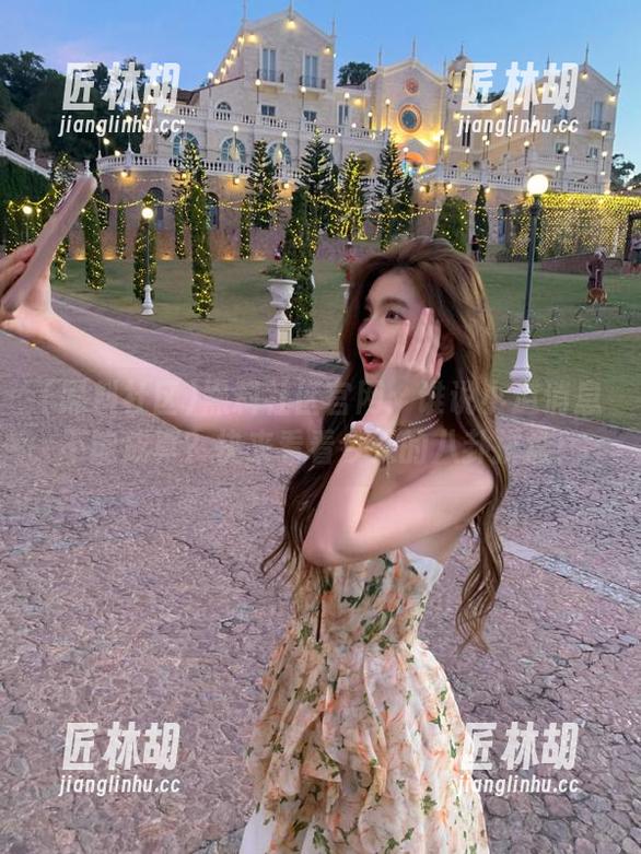 黑料社区官网：谁说小道消息不能成真？快来看看今天的八卦拼盘！