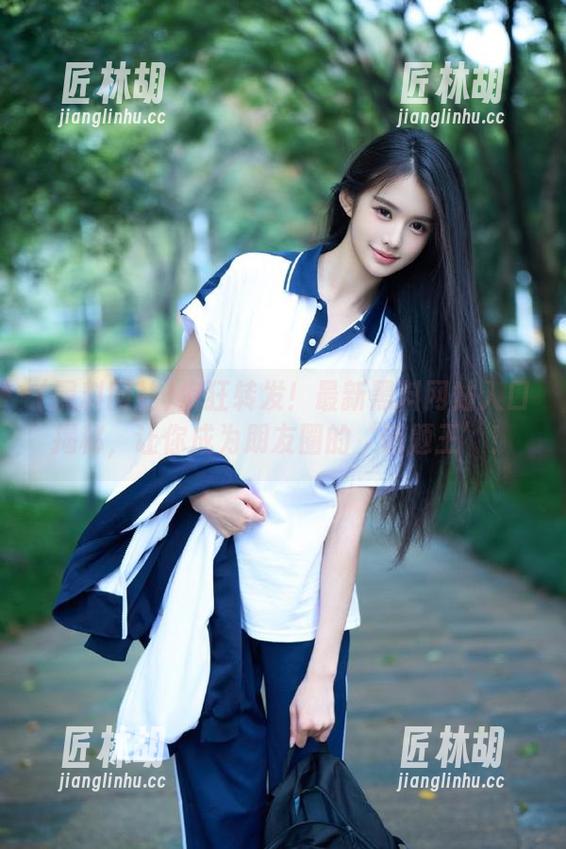 疯狂转发！最新黑料网站入口揭秘，让你成为朋友圈的‘话题王’！